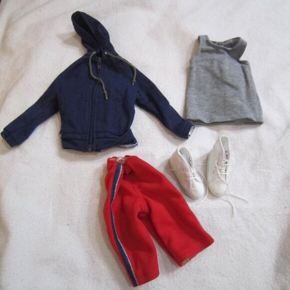 Tonner Matt O’Neill On the Court Athletic Outfit, for 17" Male Fashion Doll - Picture 2 of 8